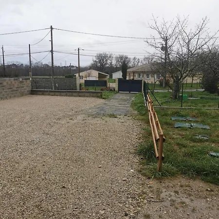 Gite De La Gache Saint-Christoly-de-Blaye Esterno foto